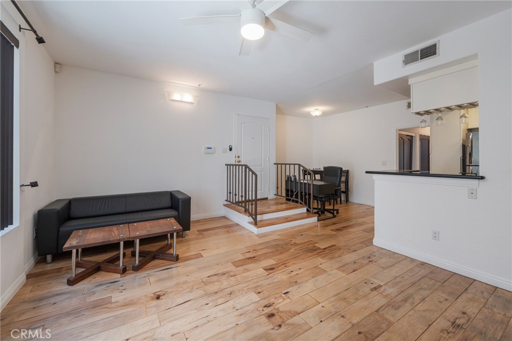 7100 La Tijera Boulevard D101