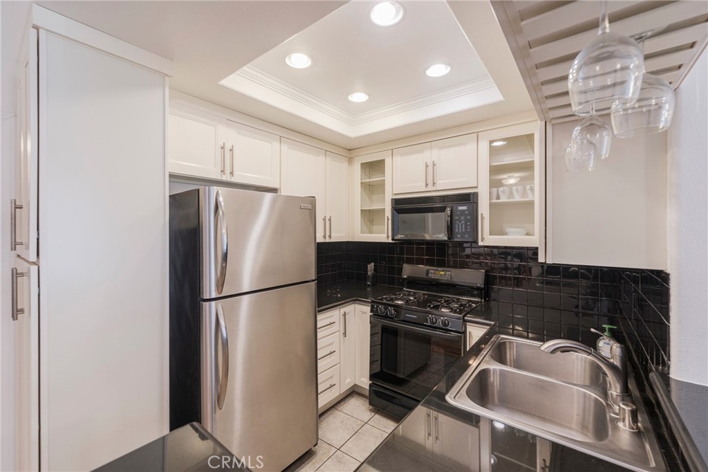 7100 La Tijera Boulevard D101