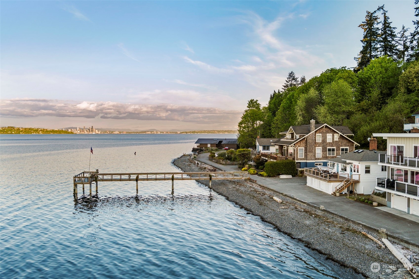 11003 Rolling Bay Walk NE