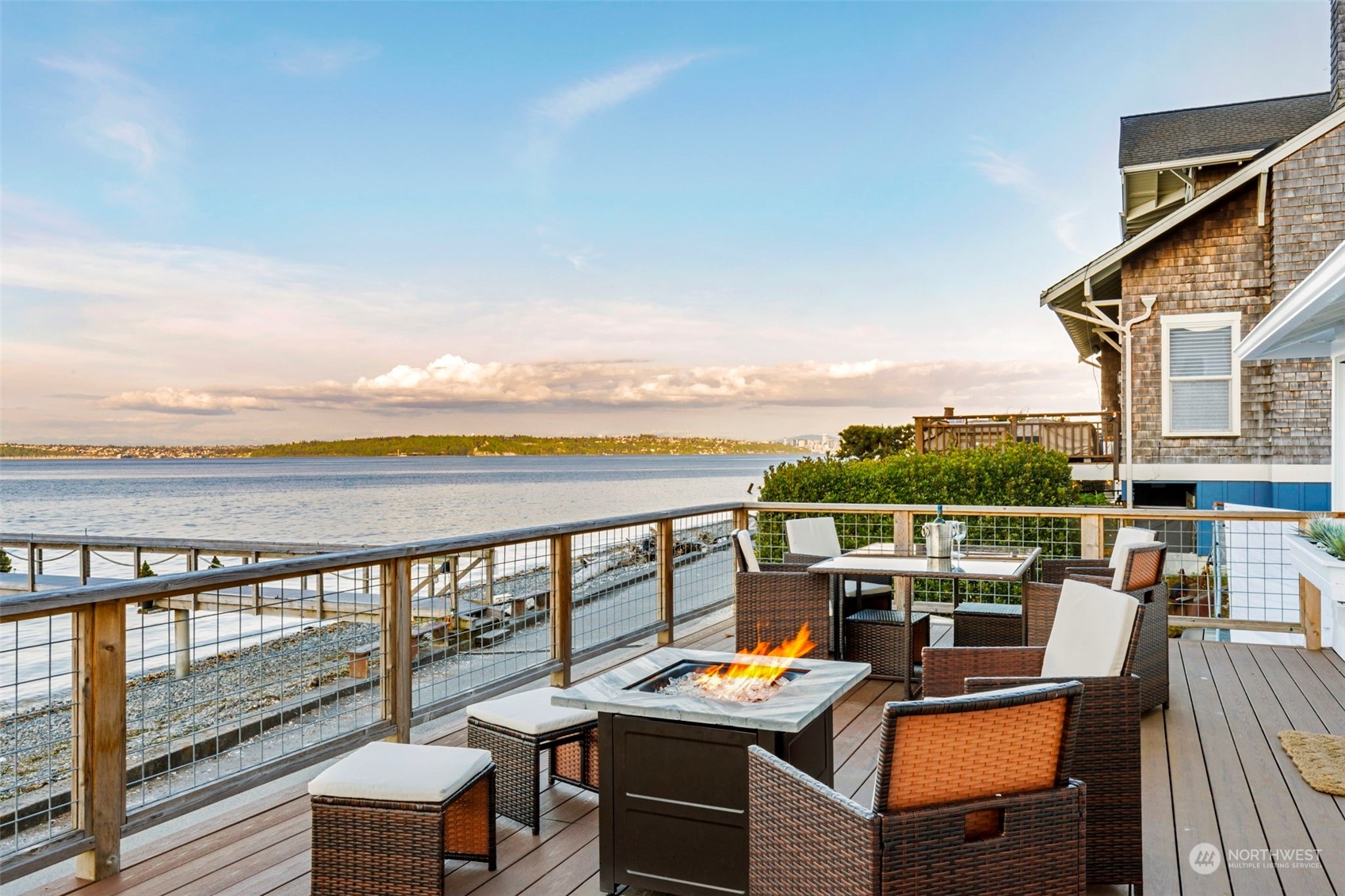 11003 Rolling Bay Walk NE