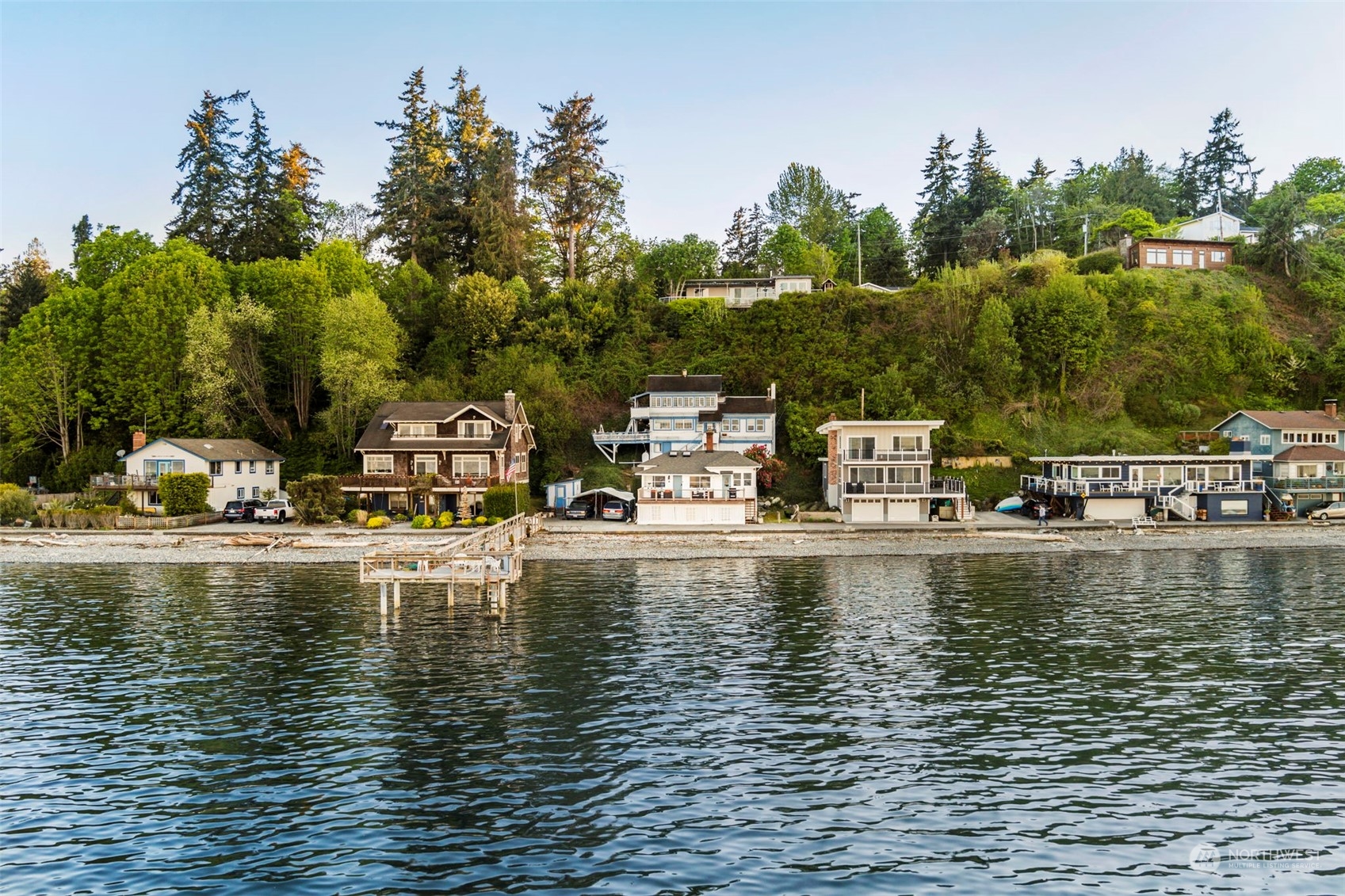 11003 Rolling Bay Walk NE