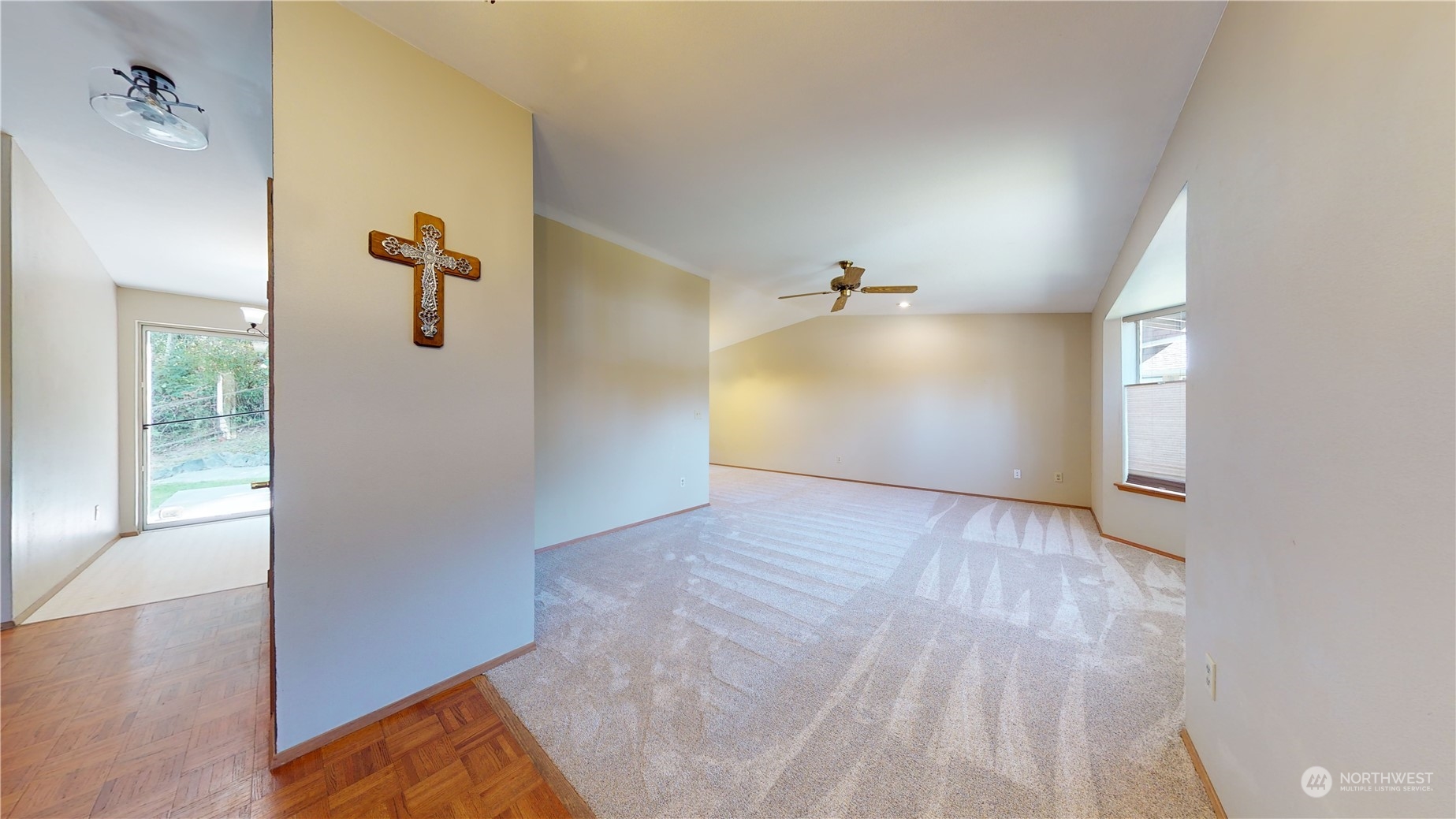 14425 Kestrel Place NE