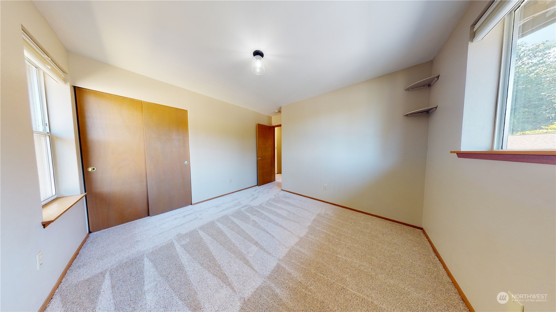 14425 Kestrel Place NE