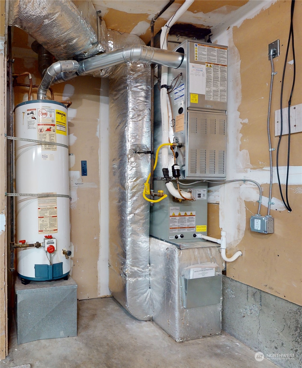 14425 Kestrel Place NE