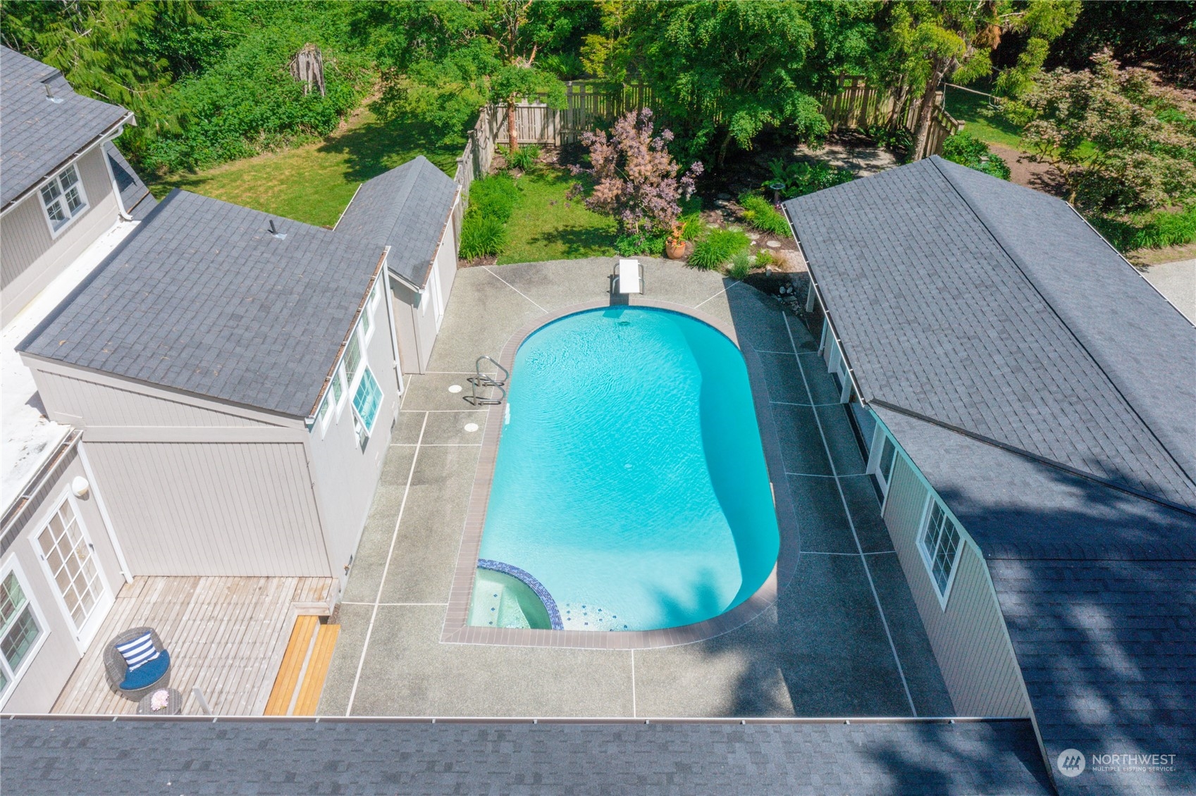 9140 Battlepoint DR NE