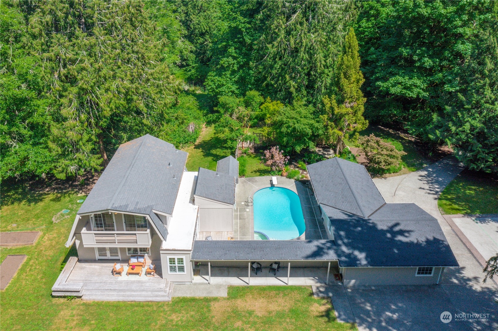 9140 Battlepoint DR NE