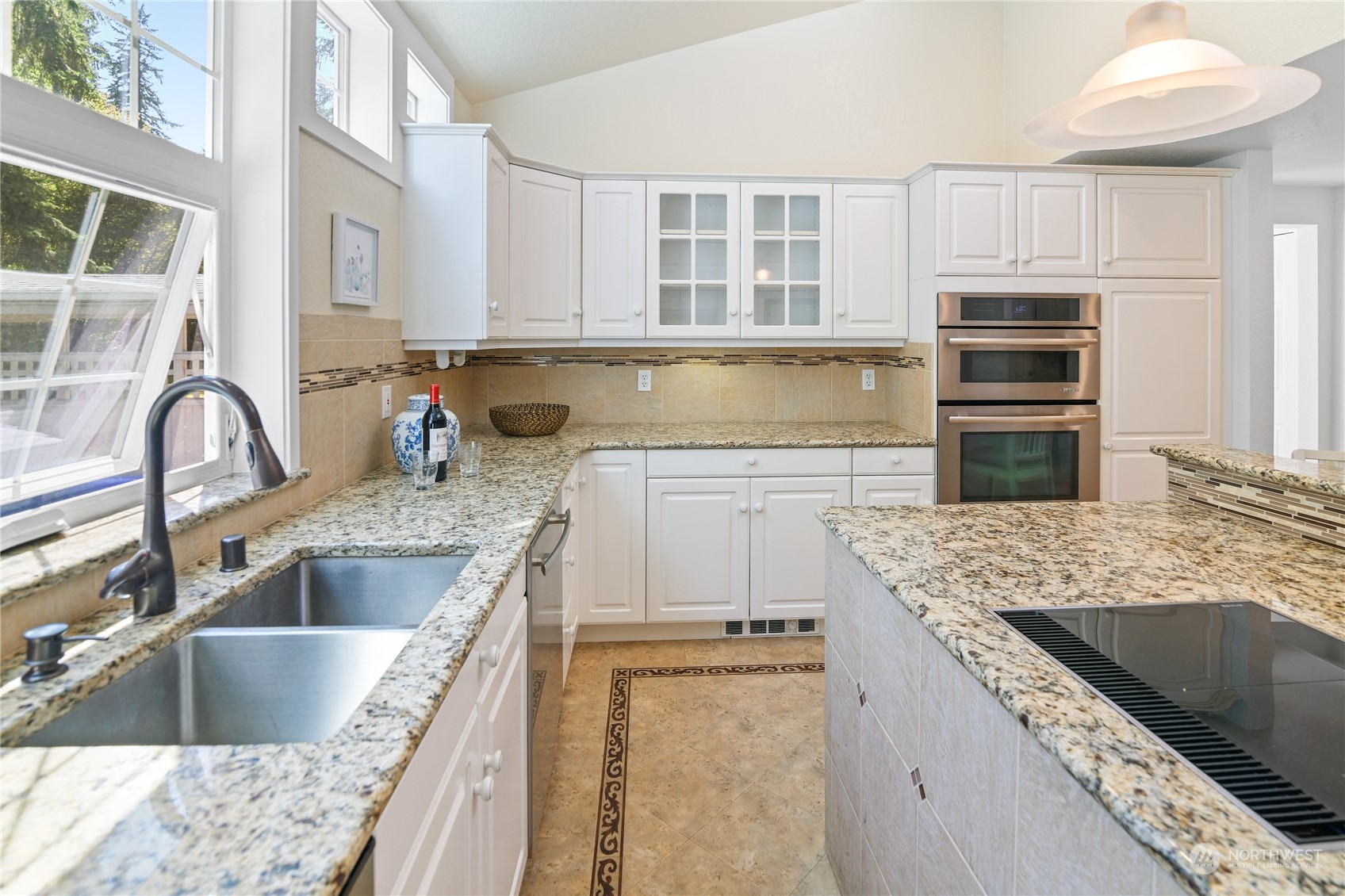 9140 Battlepoint DR NE