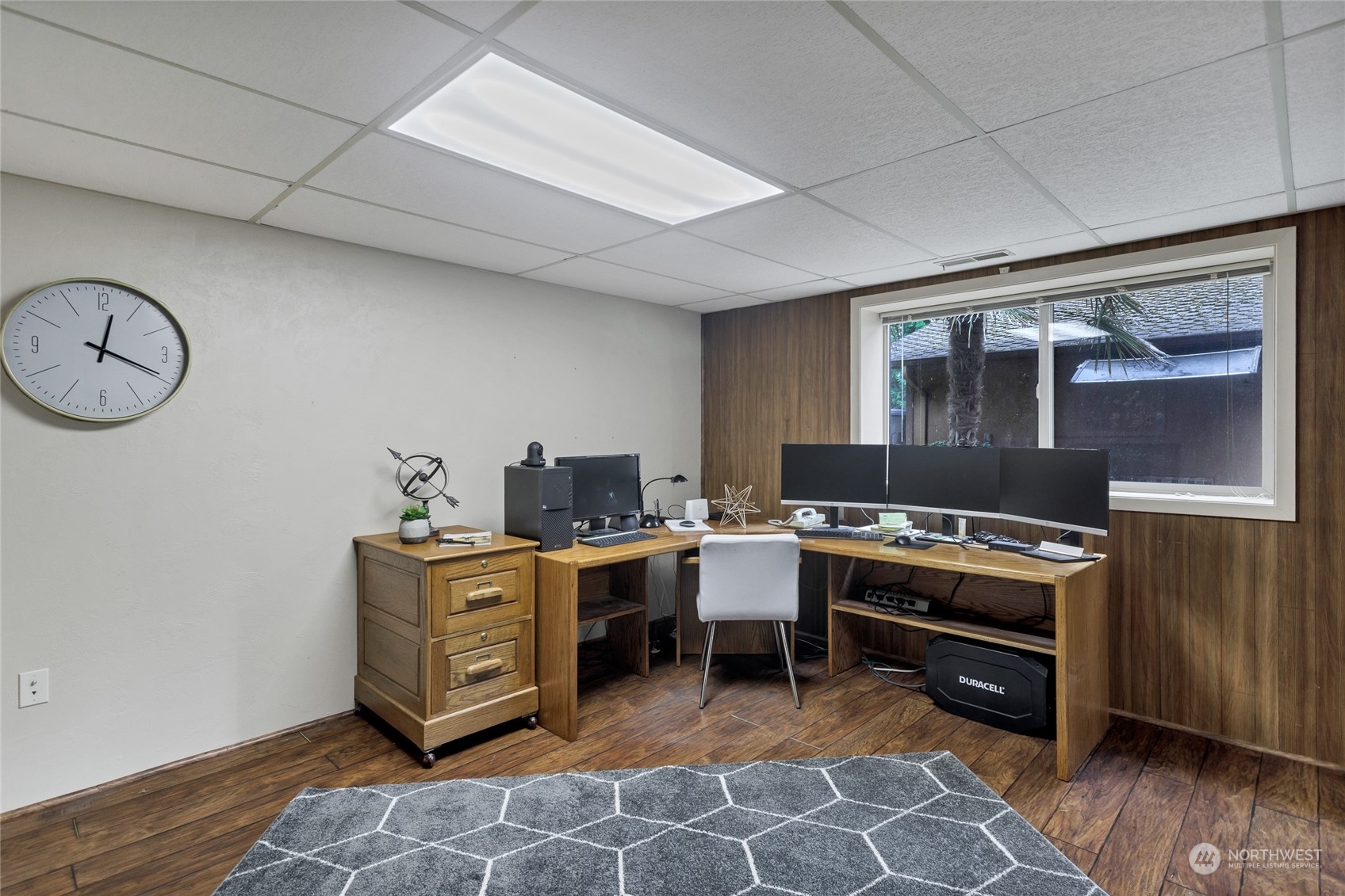 4748 NE Hendrickson Road