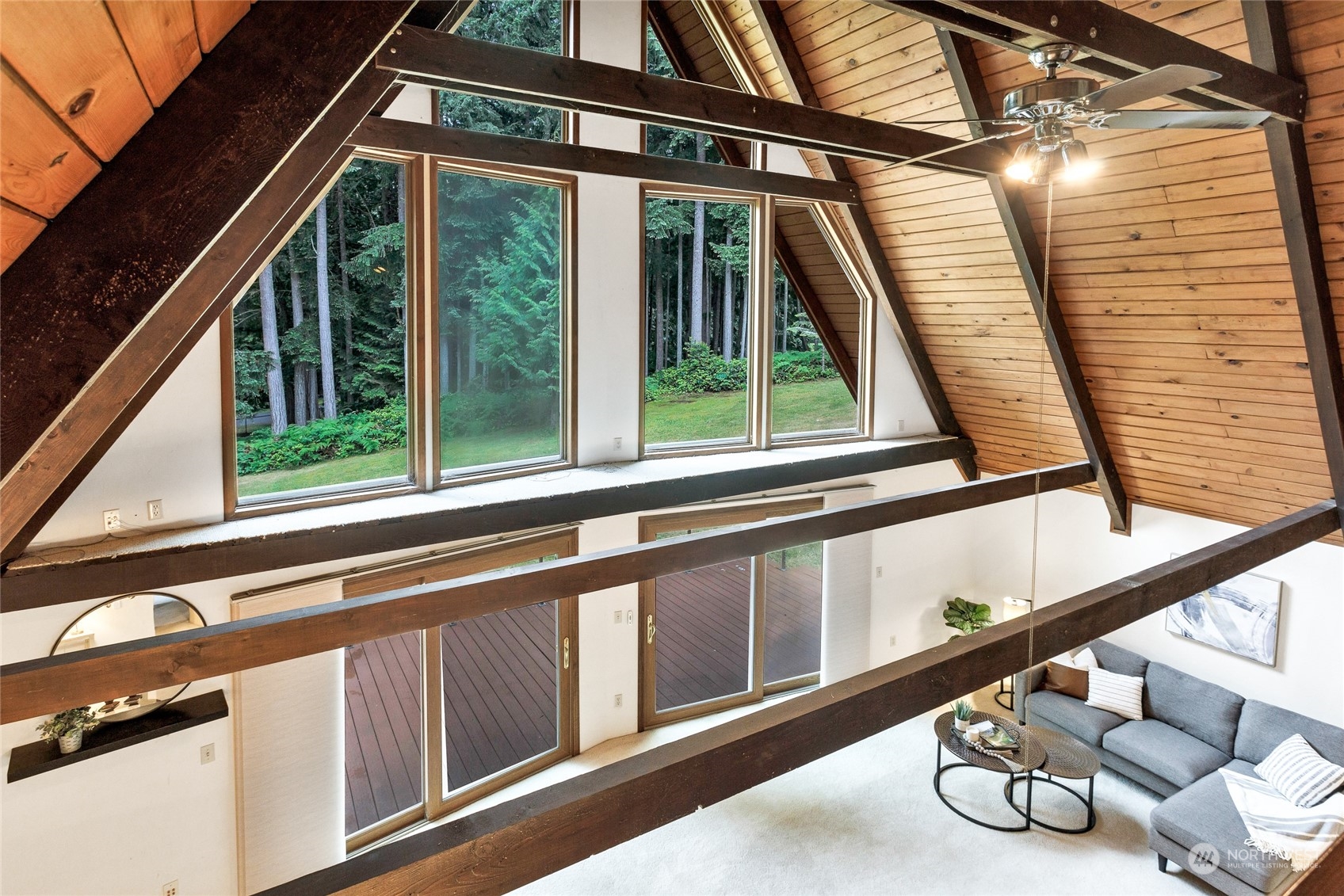 4748 NE Hendrickson Road