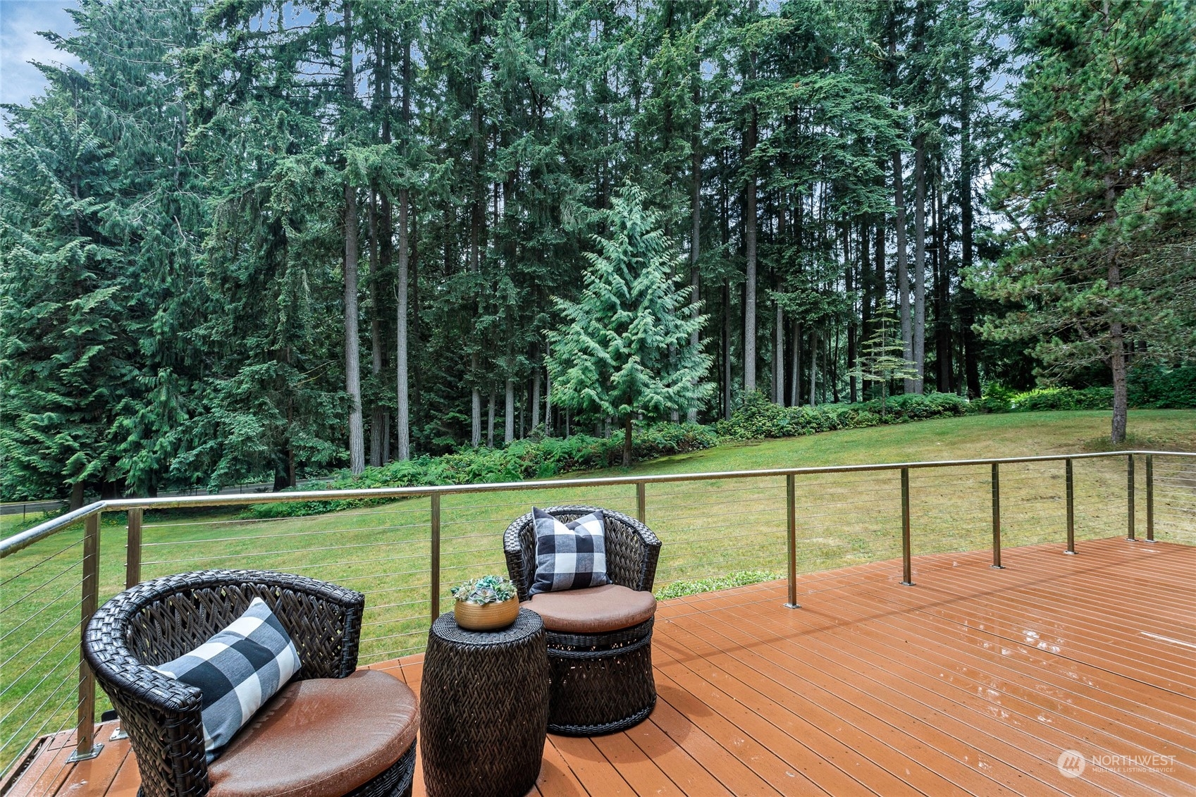 4748 NE Hendrickson Road