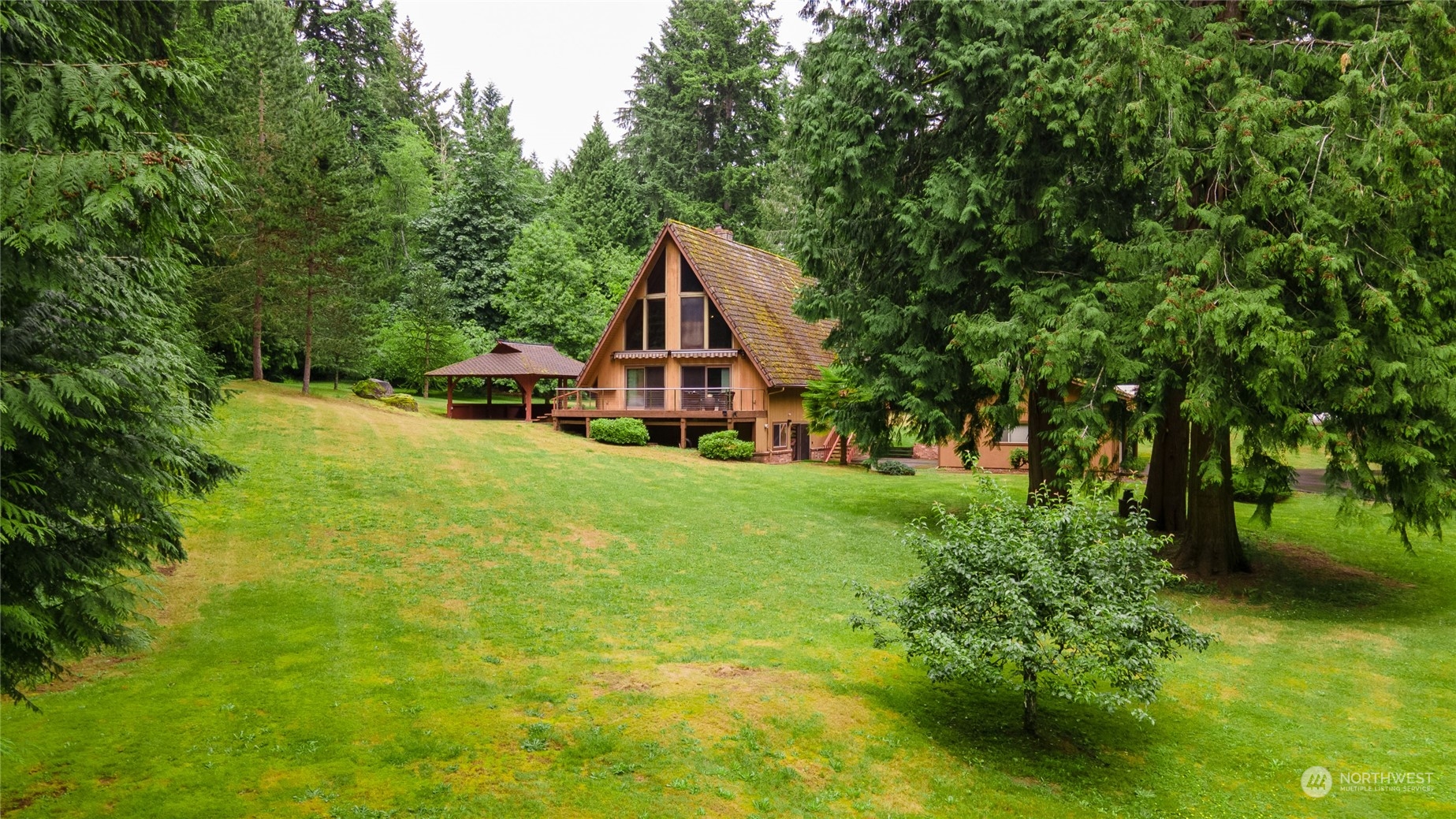 4748 NE Hendrickson Road