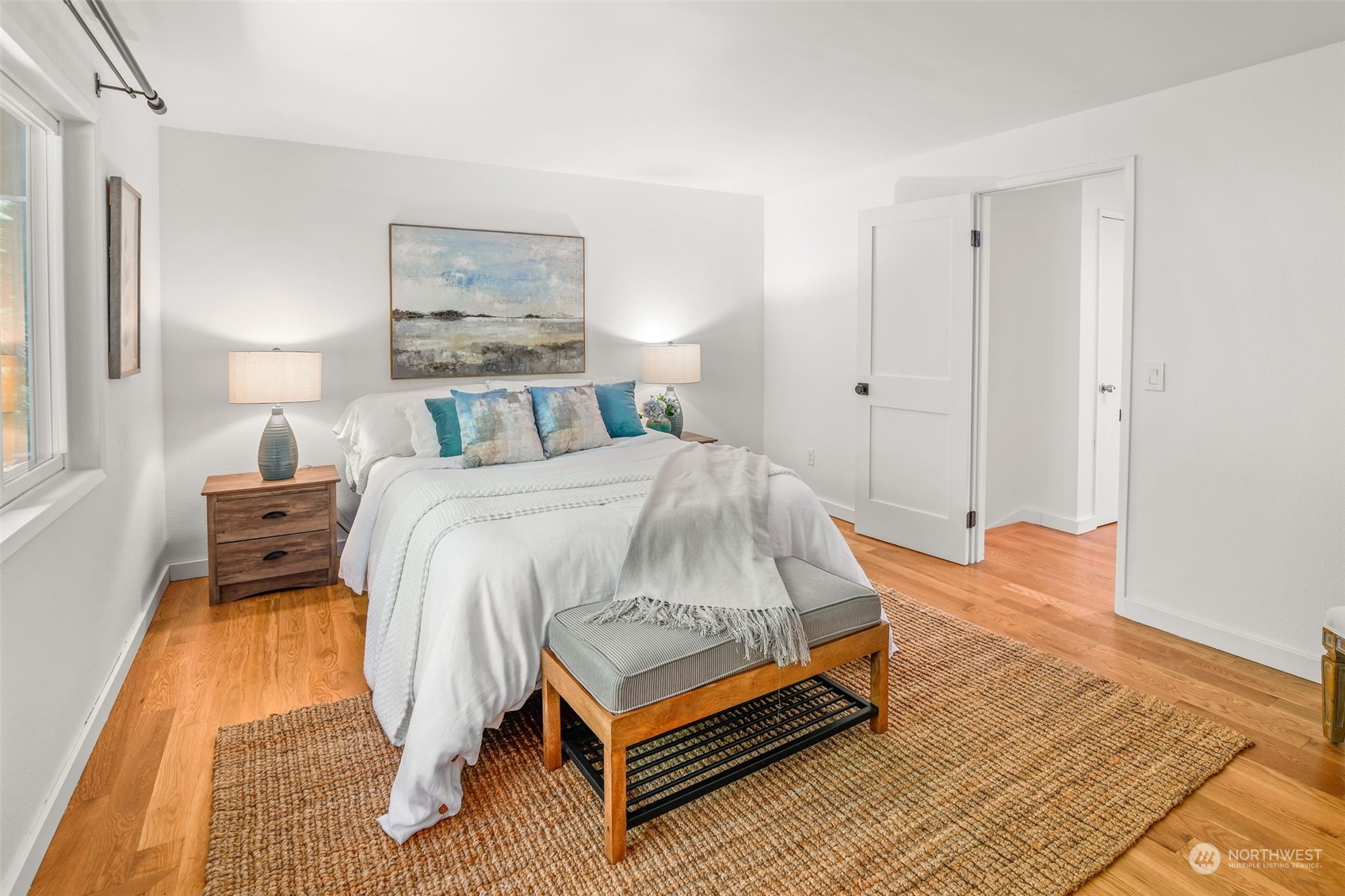 6205 Harbor Crest Drive NE