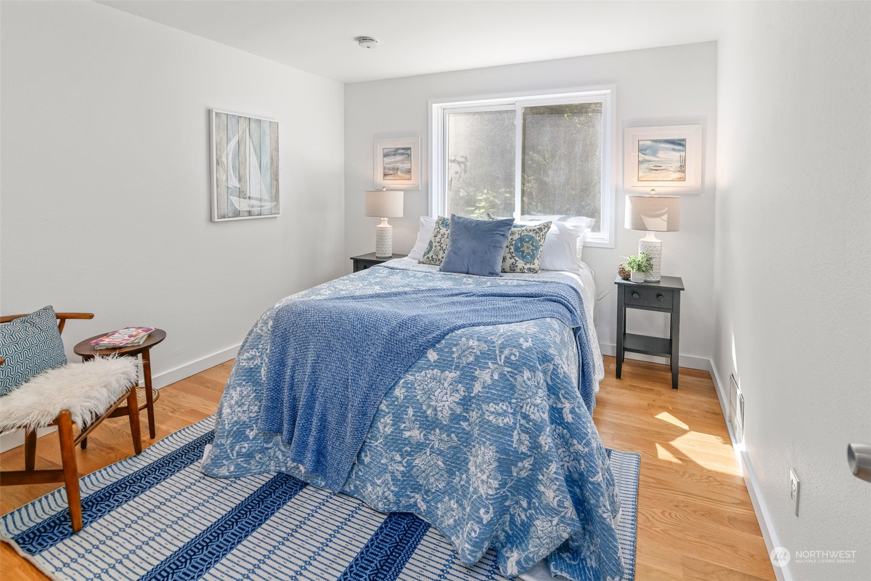 6205 Harbor Crest Drive NE