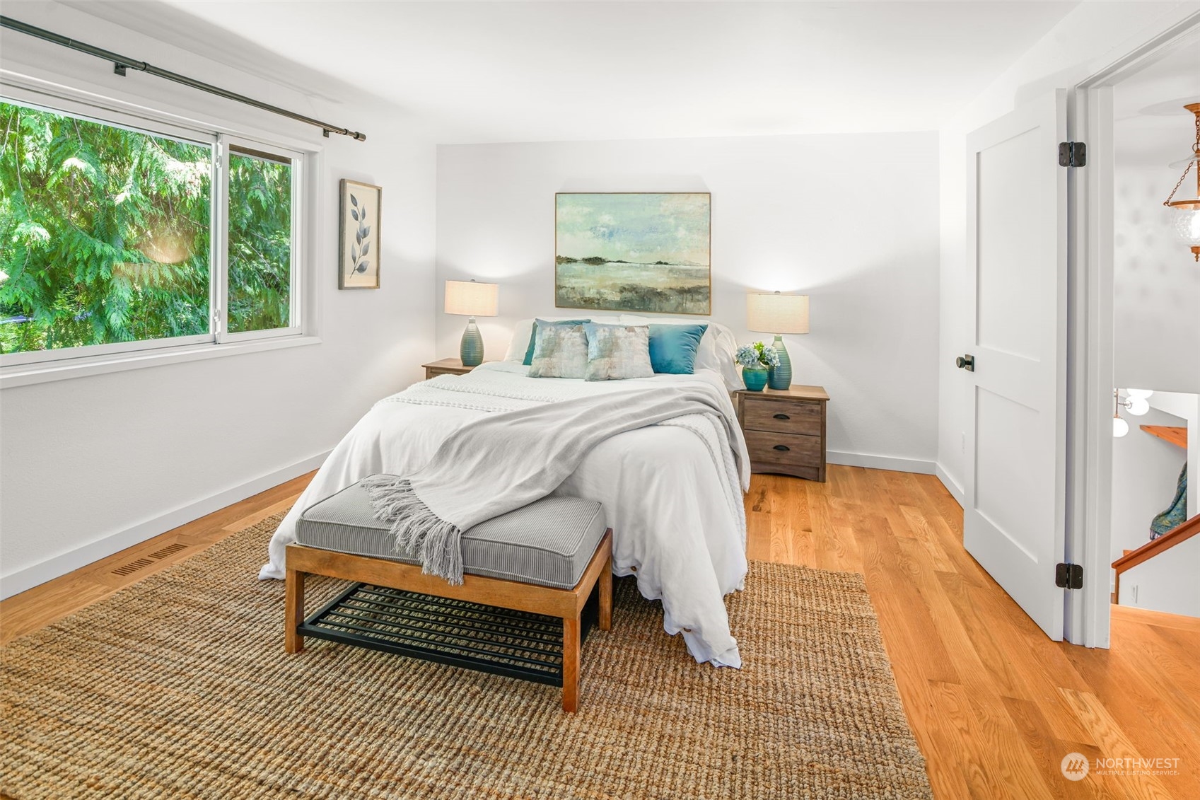 6205 Harbor Crest Drive NE