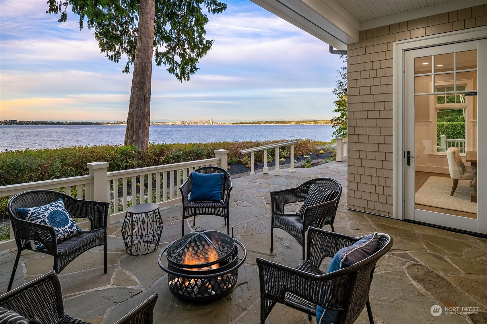 11162 NE Country Club Road