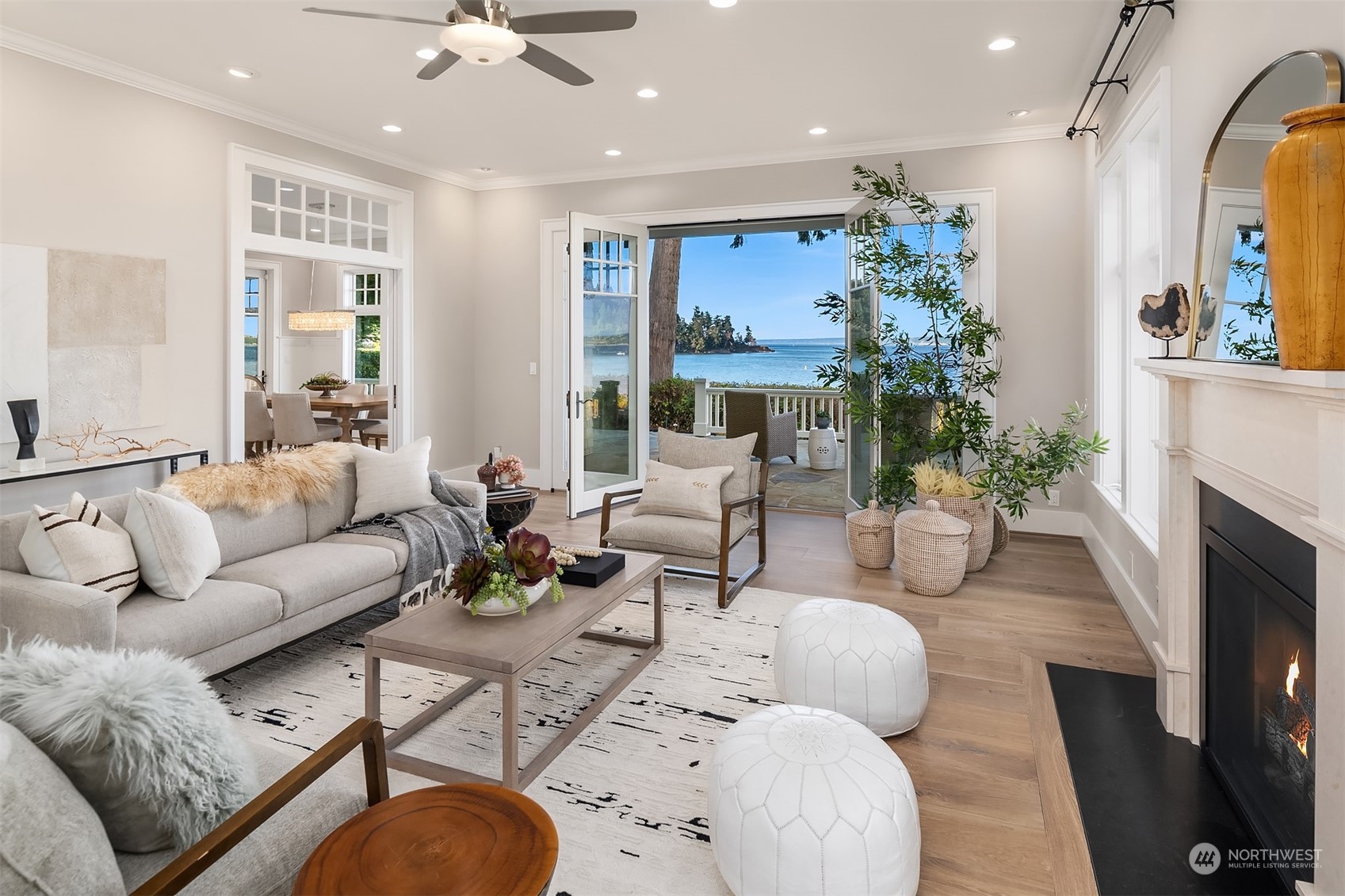 11162 NE Country Club Road