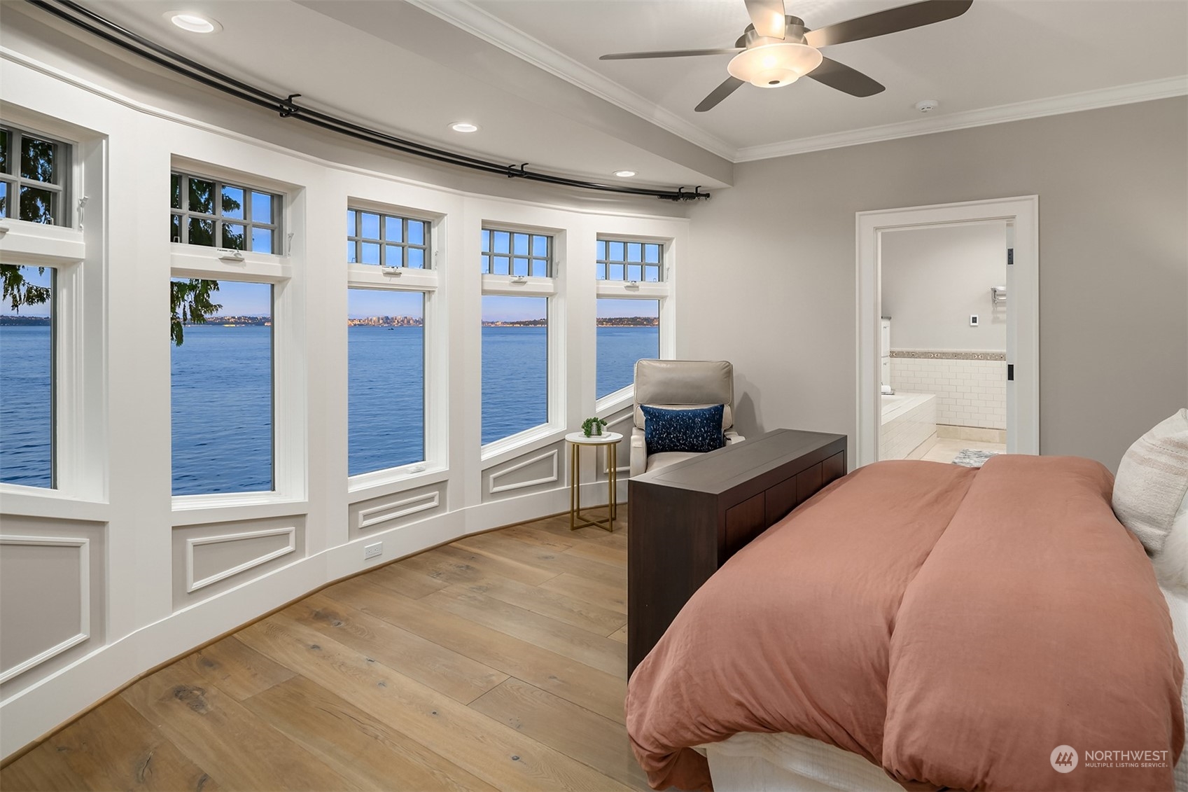 11162 NE Country Club Road