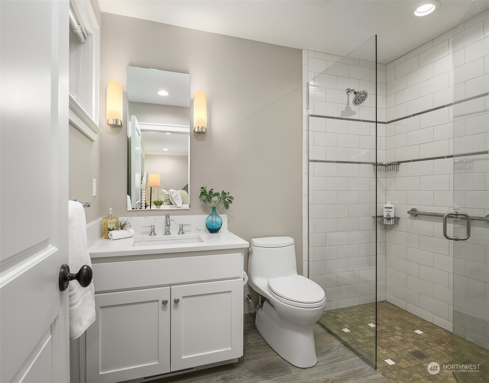 11162 NE Country Club Road