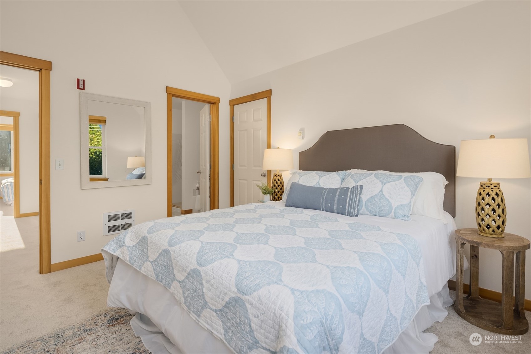 731 Madison Avenue N Unit: 29