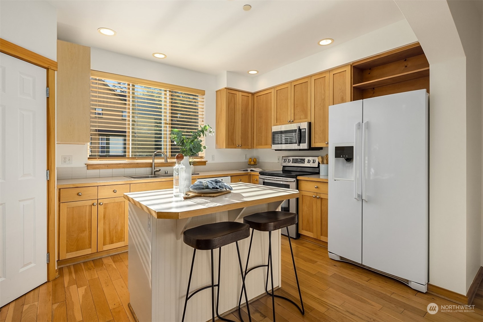 731 Madison Avenue N Unit: 29