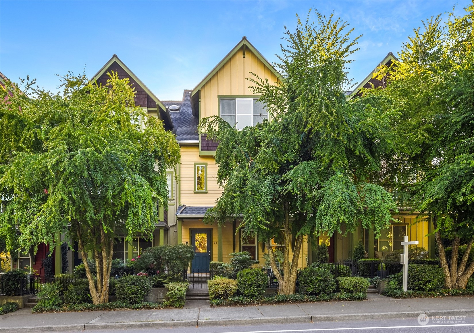 731 Madison Avenue N Unit: 29