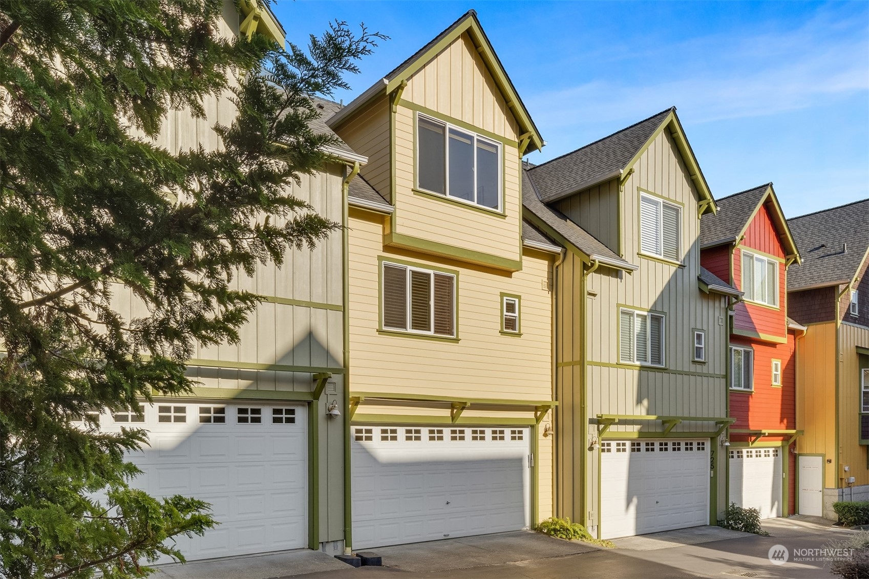 731 Madison Avenue N Unit: 29