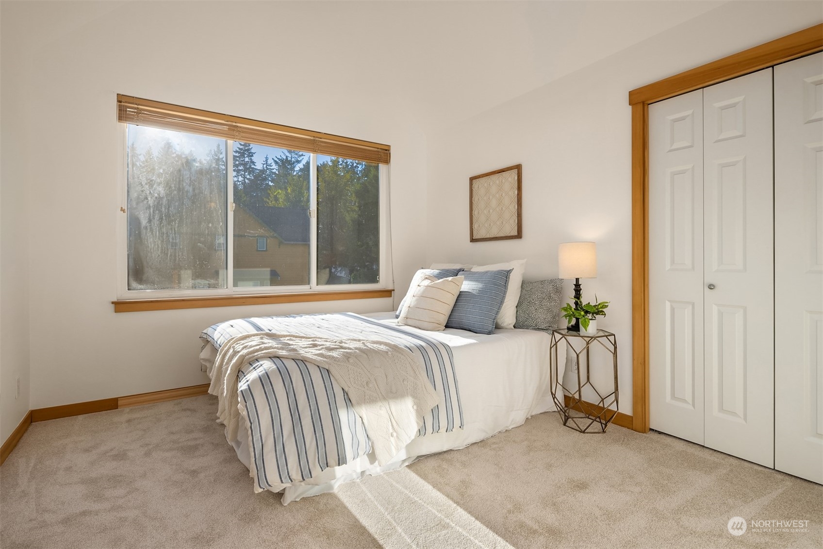 731 Madison Avenue N Unit: 29