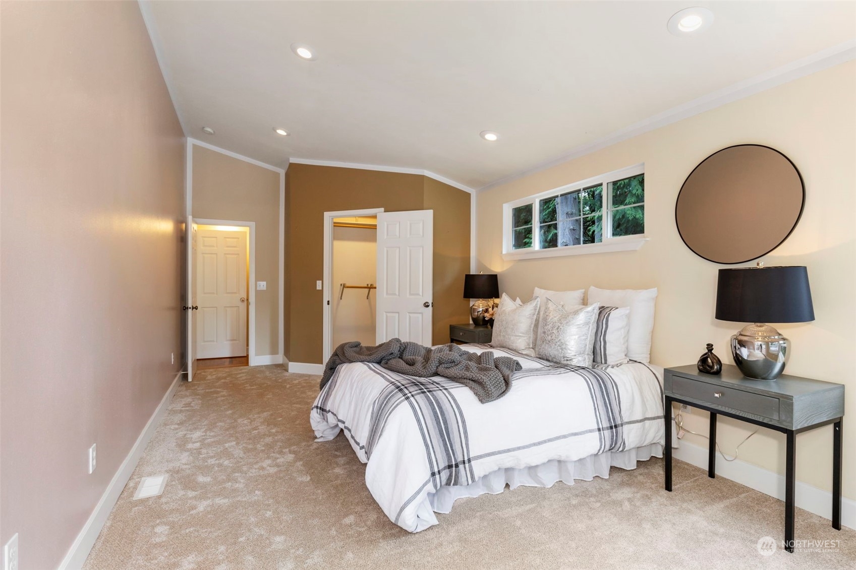 34139 Bridge View Drive NE