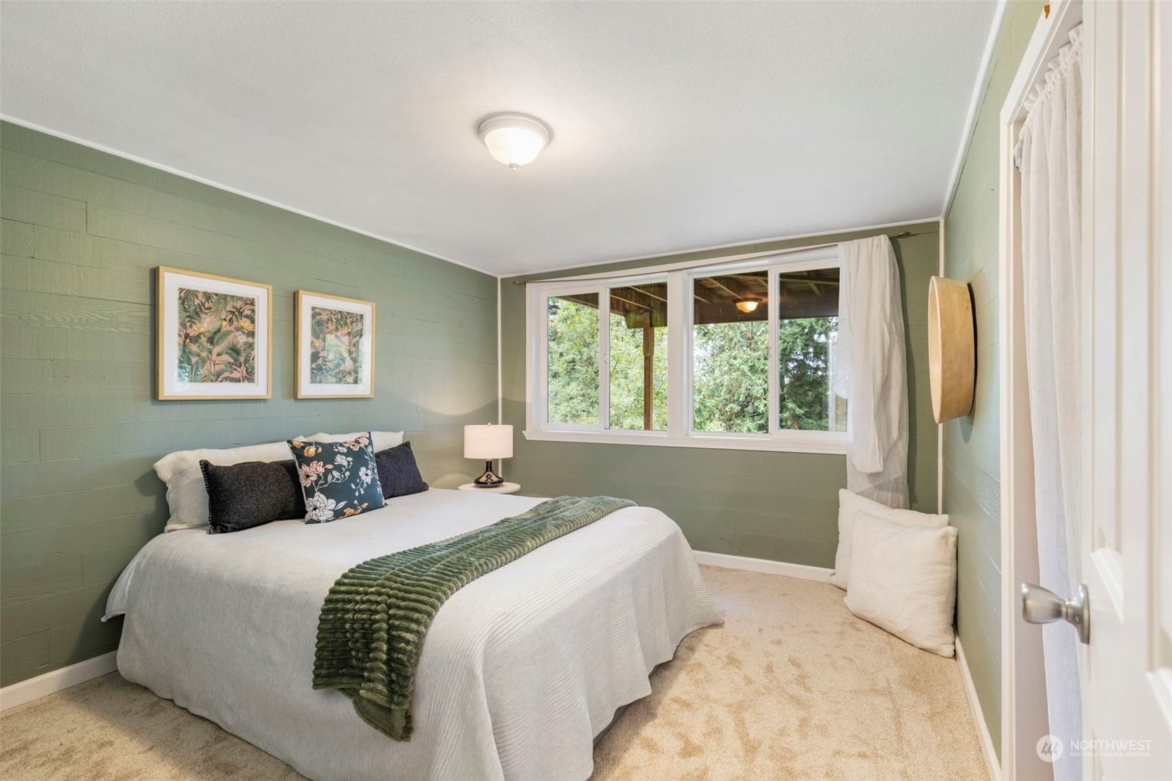 34139 Bridge View Drive NE