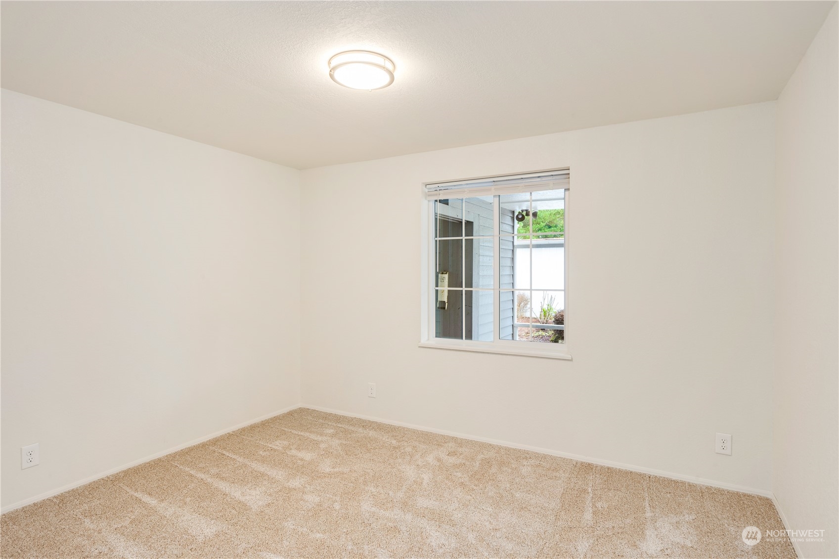 518 NW Silver Meadows Lane