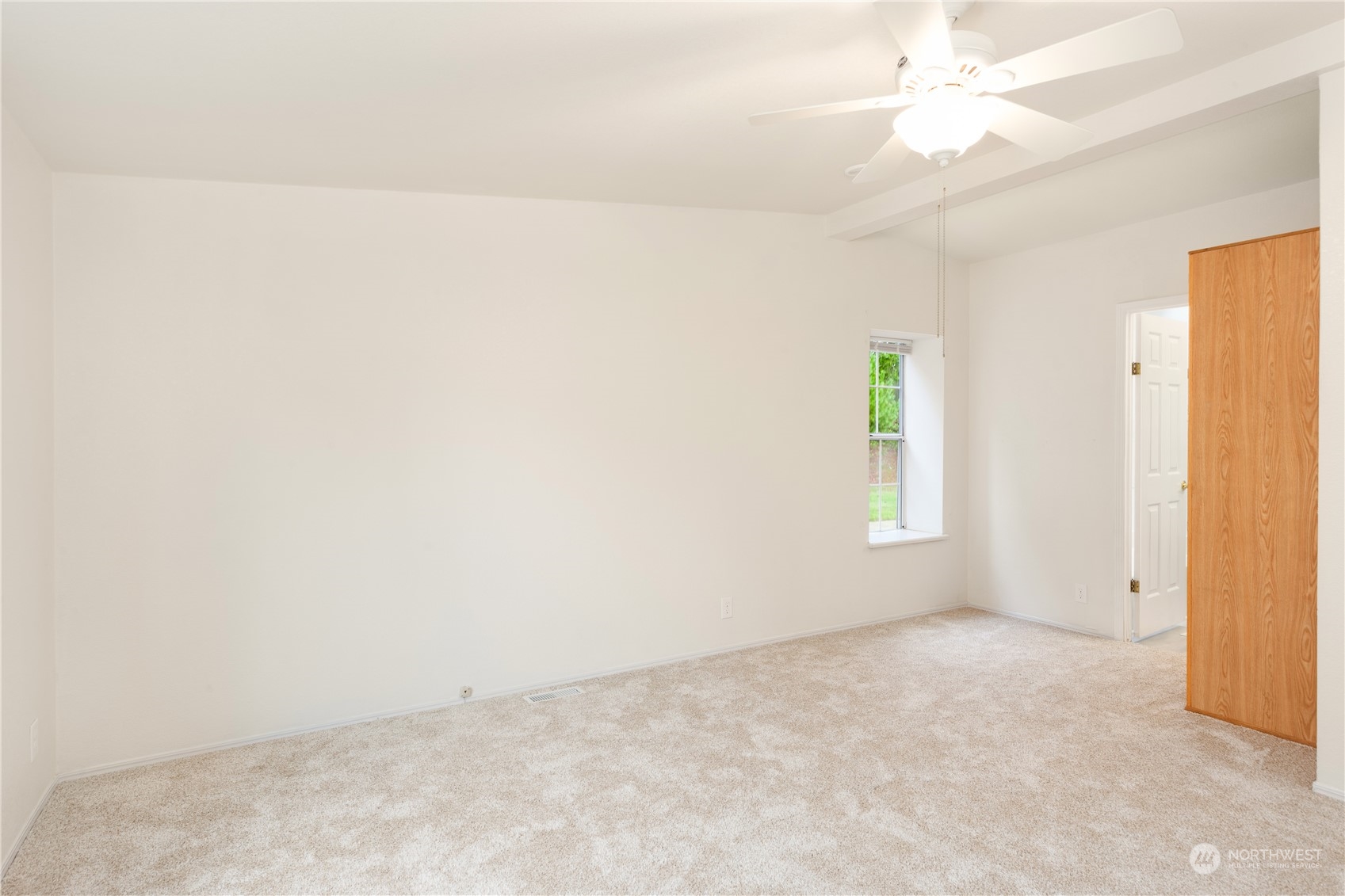 518 NW Silver Meadows Lane