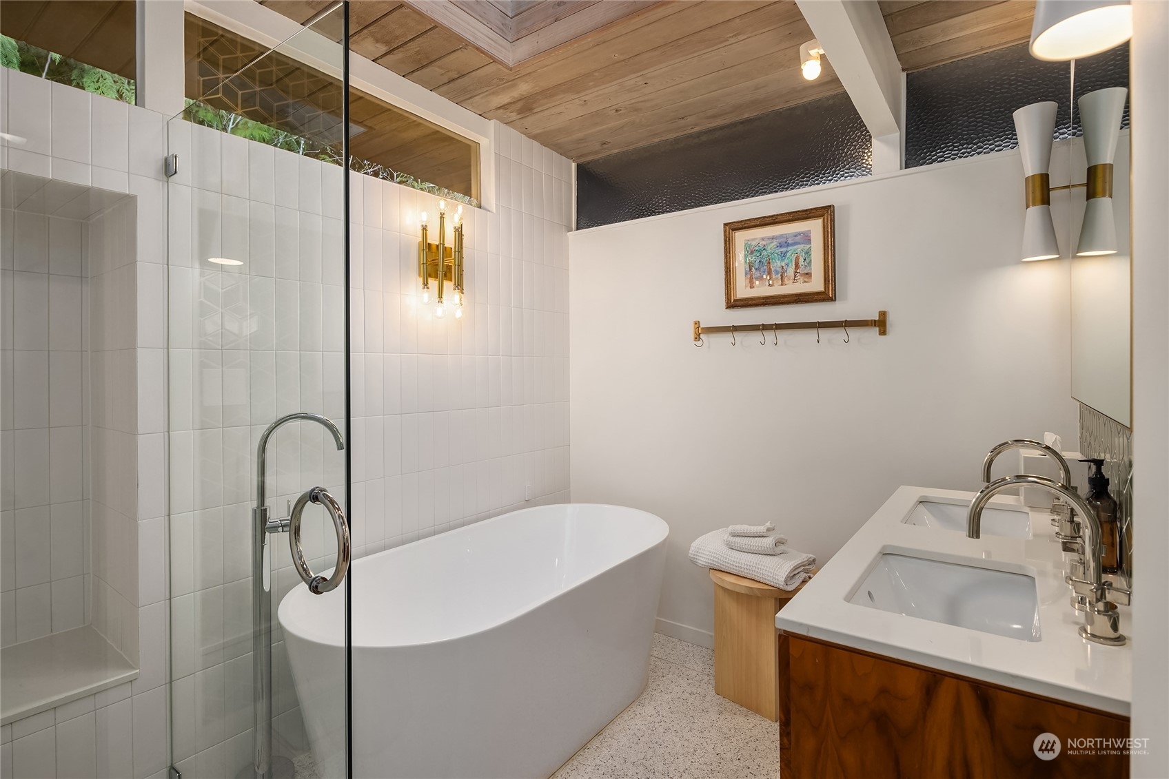 6522 NE Bayview Boulevard