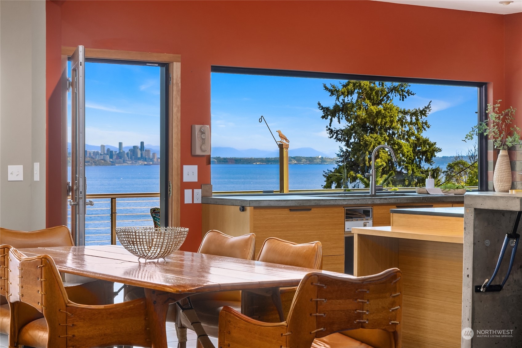 11844 Sunrise Drive NE