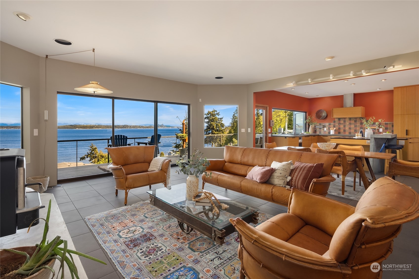 11844 Sunrise Drive NE