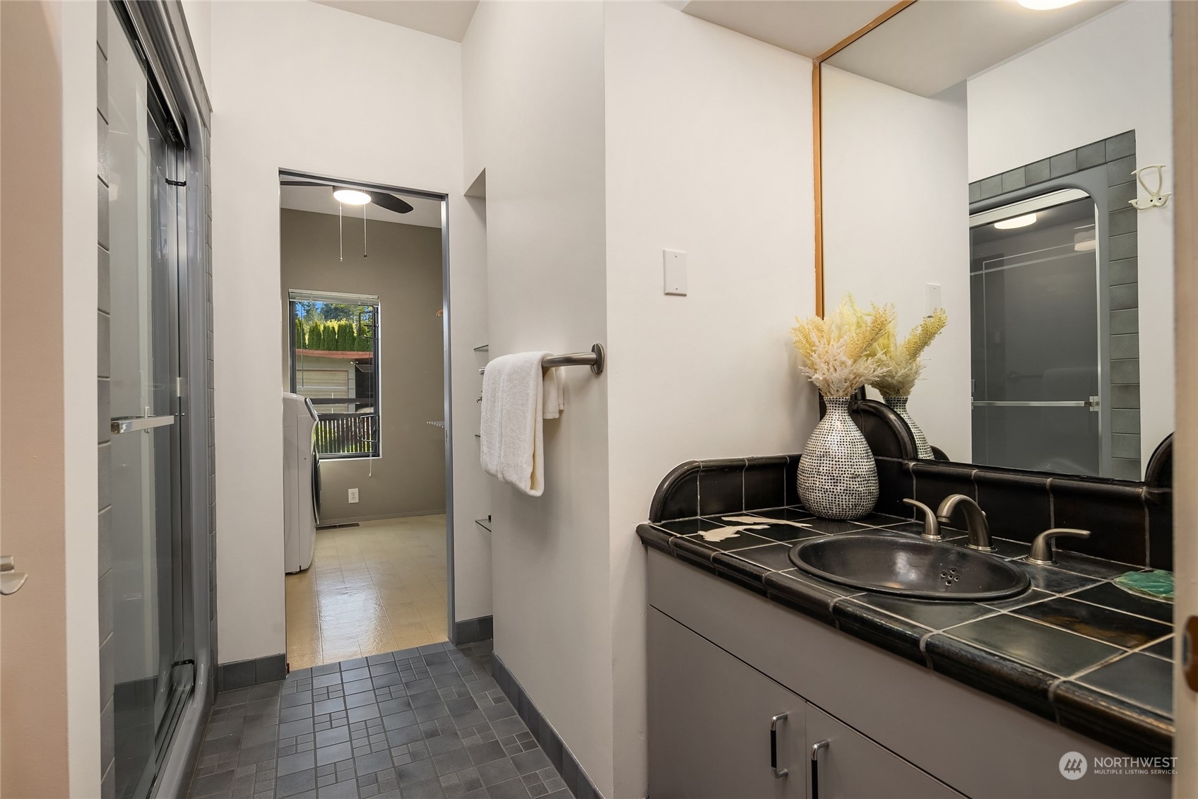 11844 Sunrise Drive NE