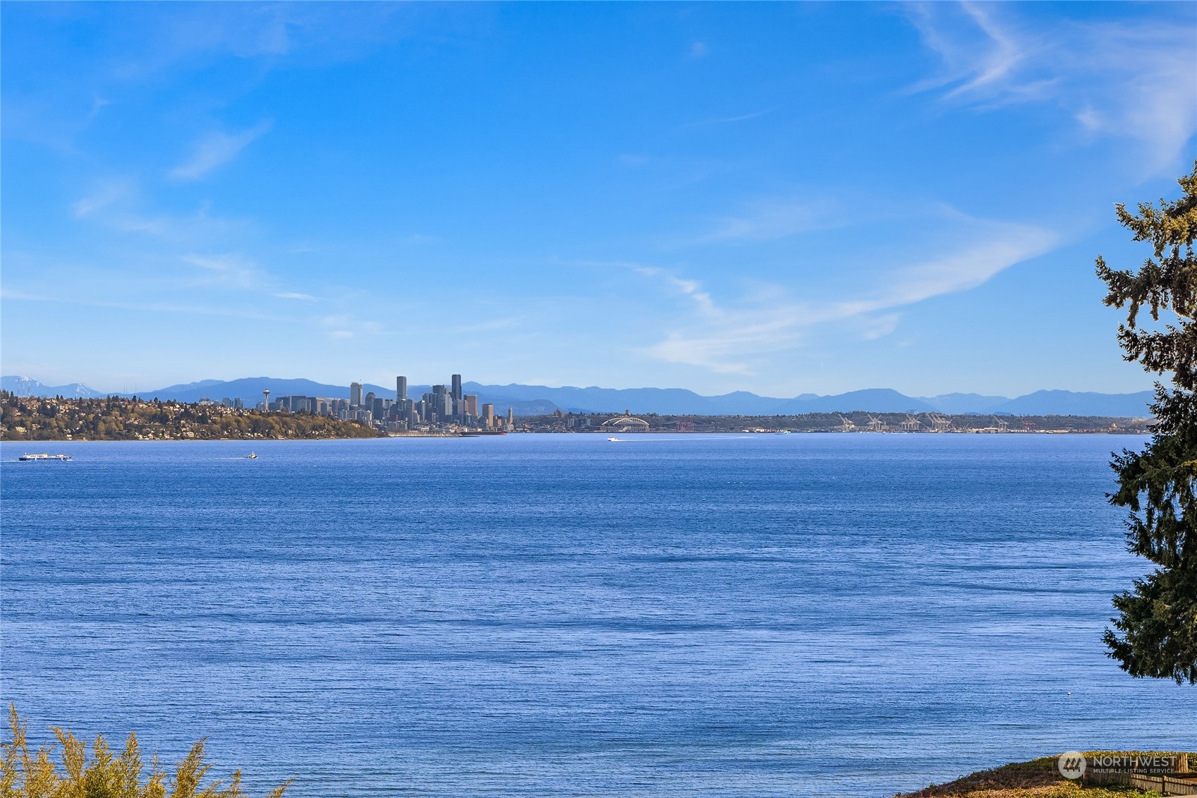 11844 Sunrise Drive NE