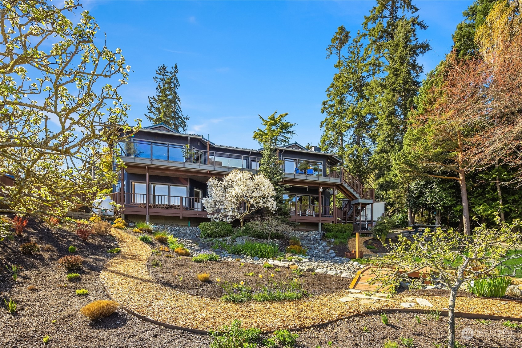 11844 Sunrise Drive NE