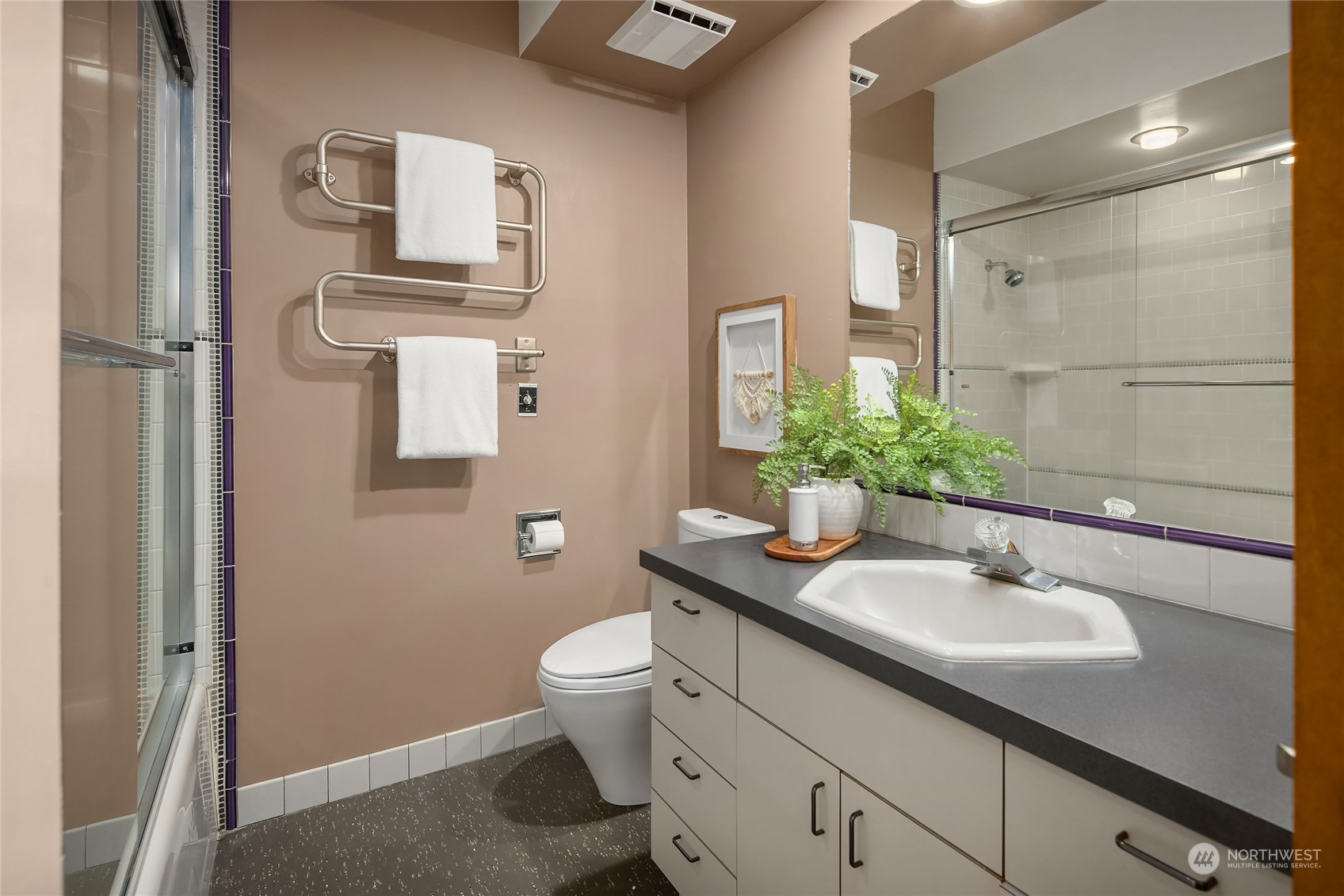 11844 Sunrise Drive NE