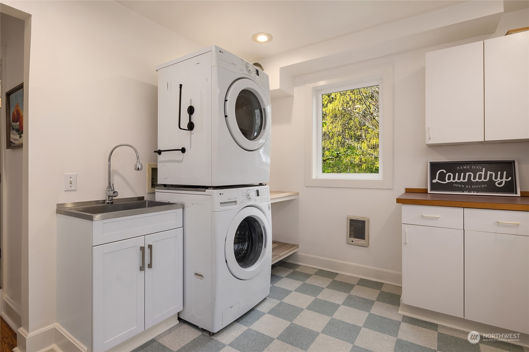 9121 NE Briar Rose Lane