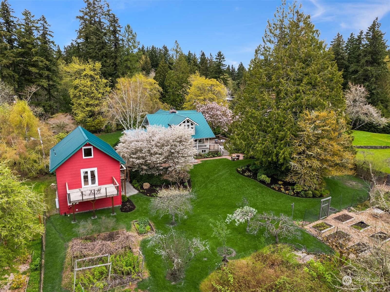 9121 NE Briar Rose Lane