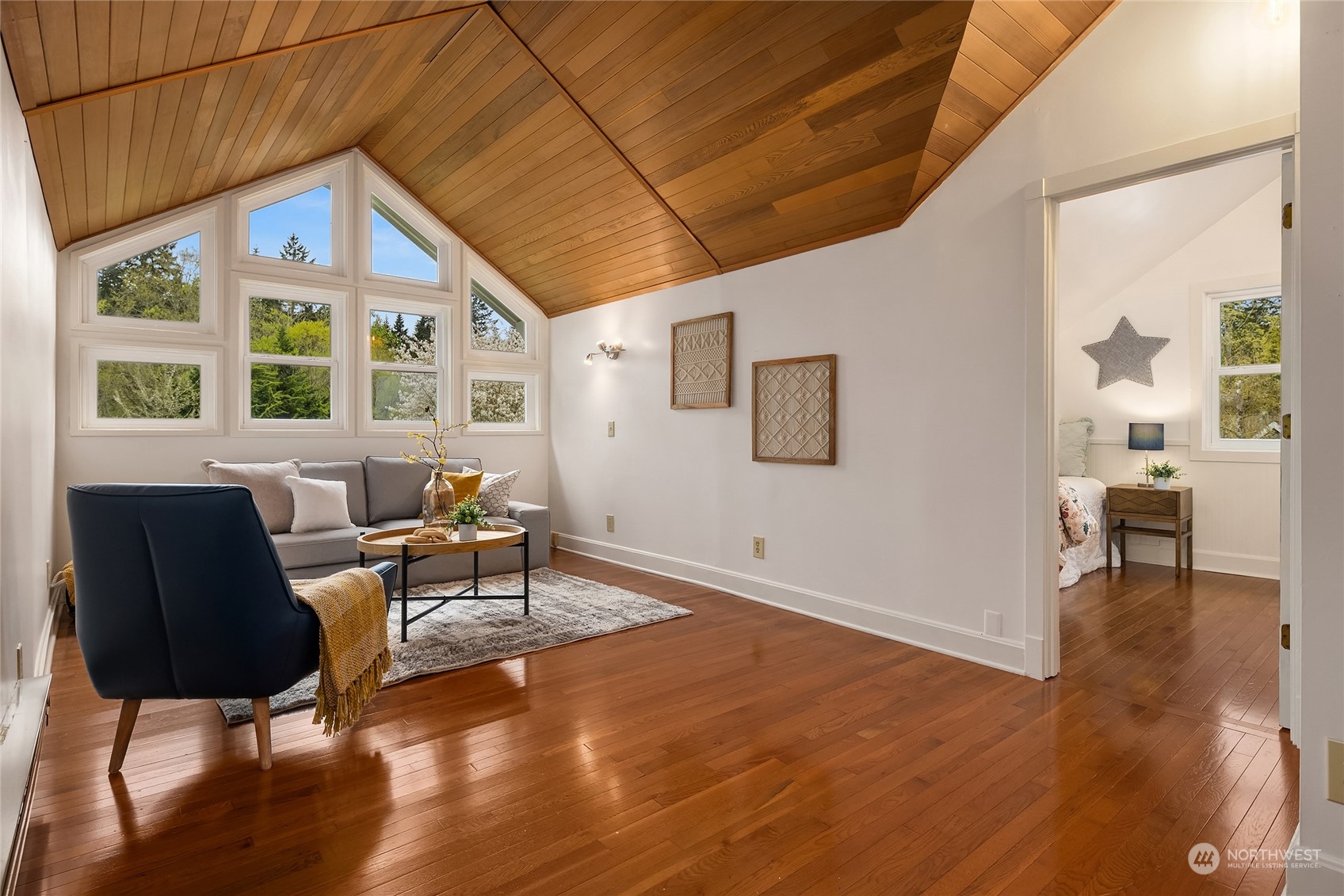 9121 NE Briar Rose Lane