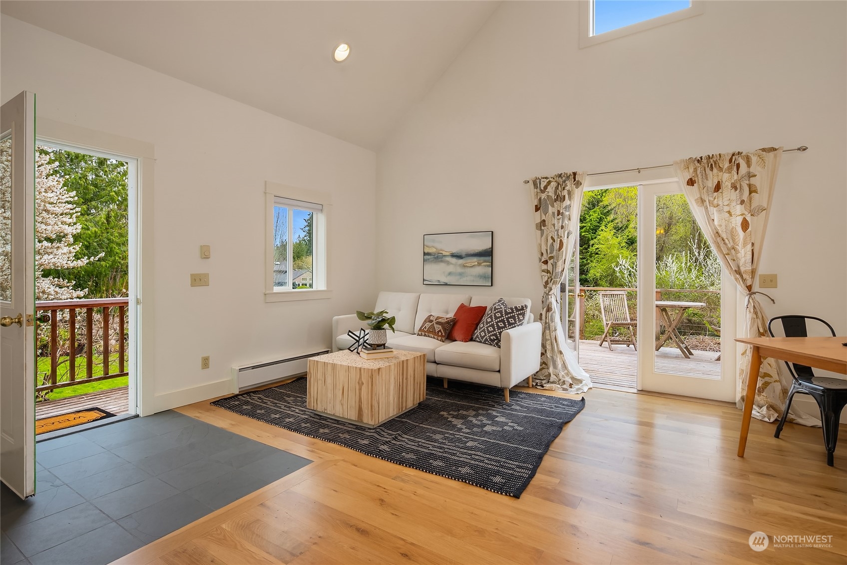 9121 NE Briar Rose Lane