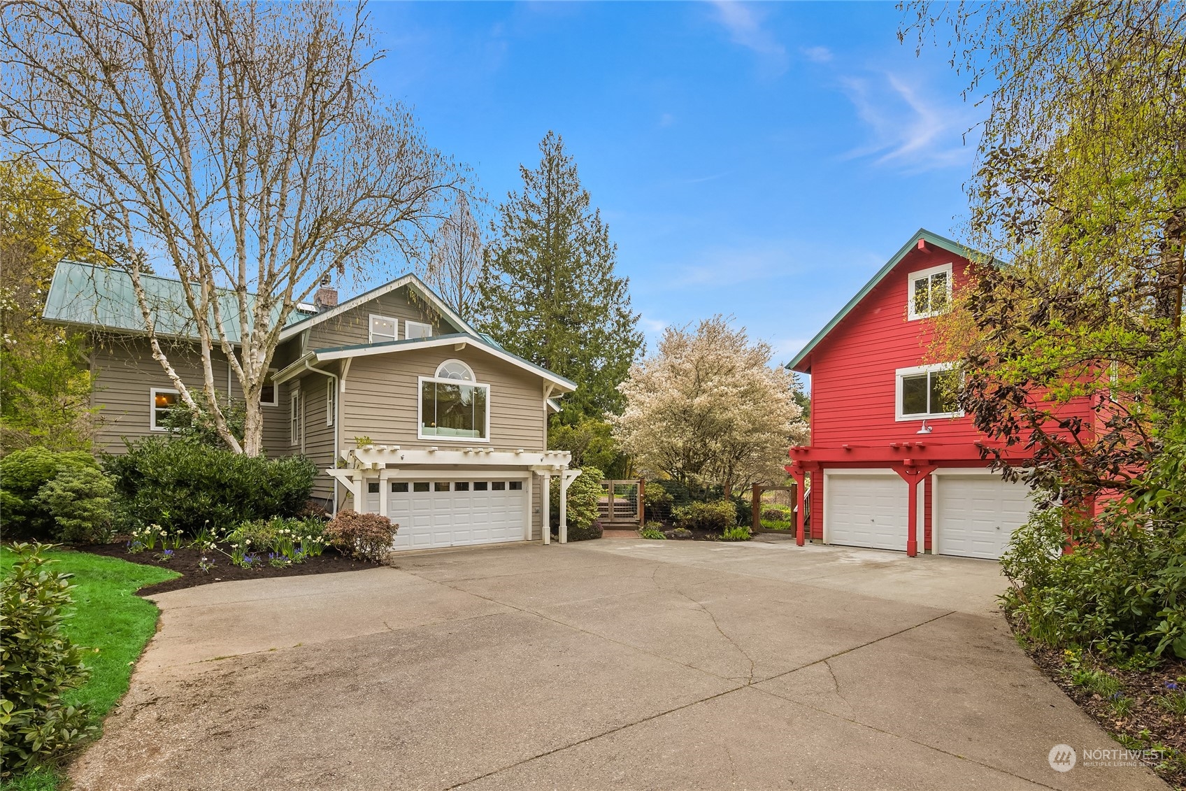 9121 NE Briar Rose Lane