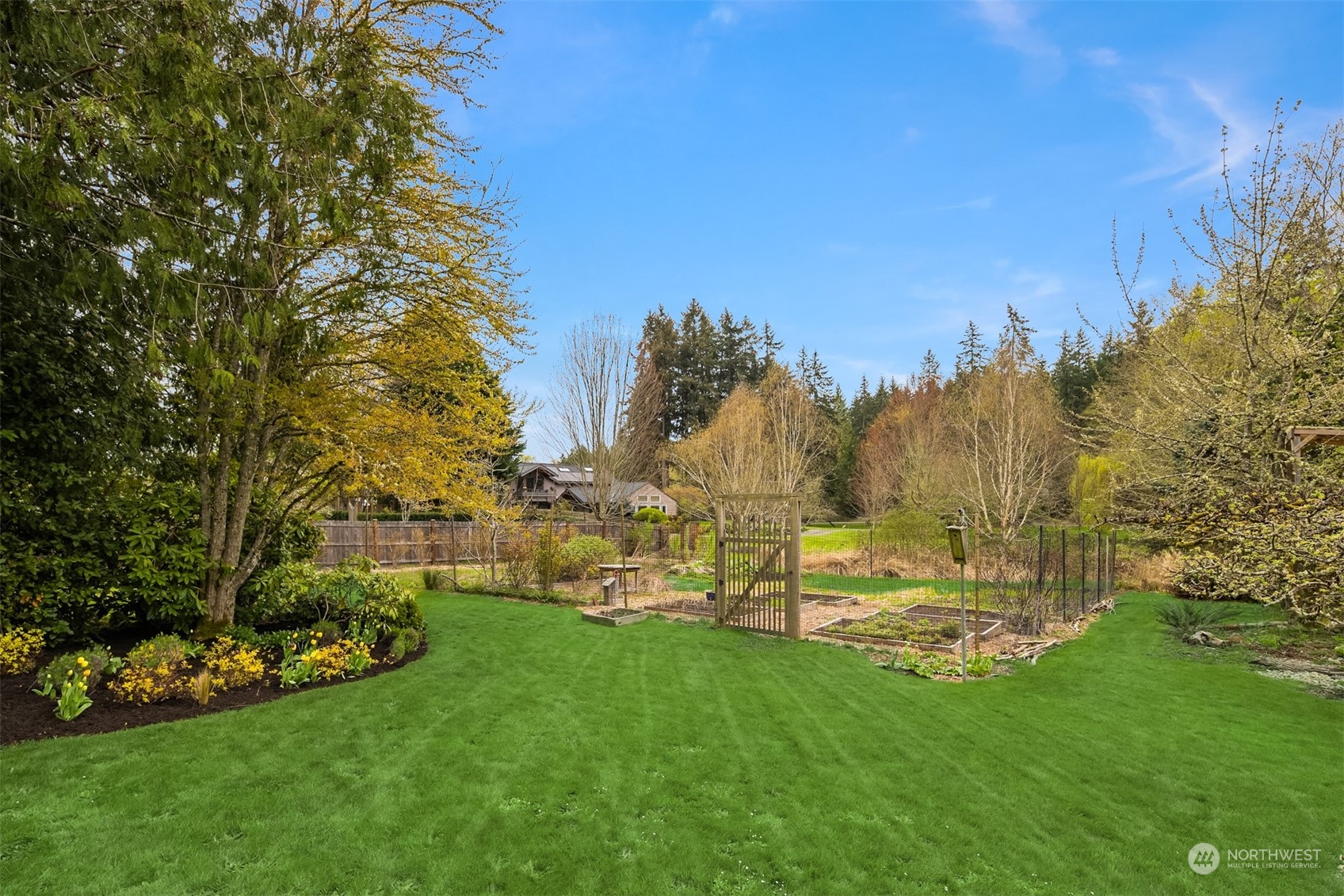 9121 NE Briar Rose Lane