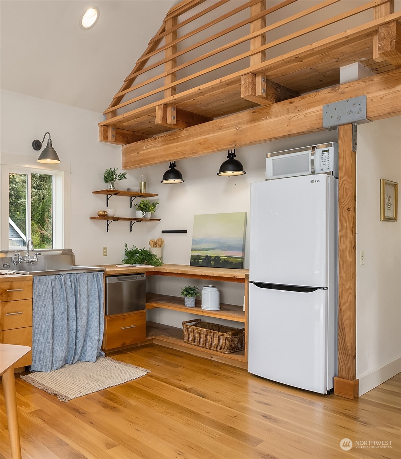 9121 NE Briar Rose Lane