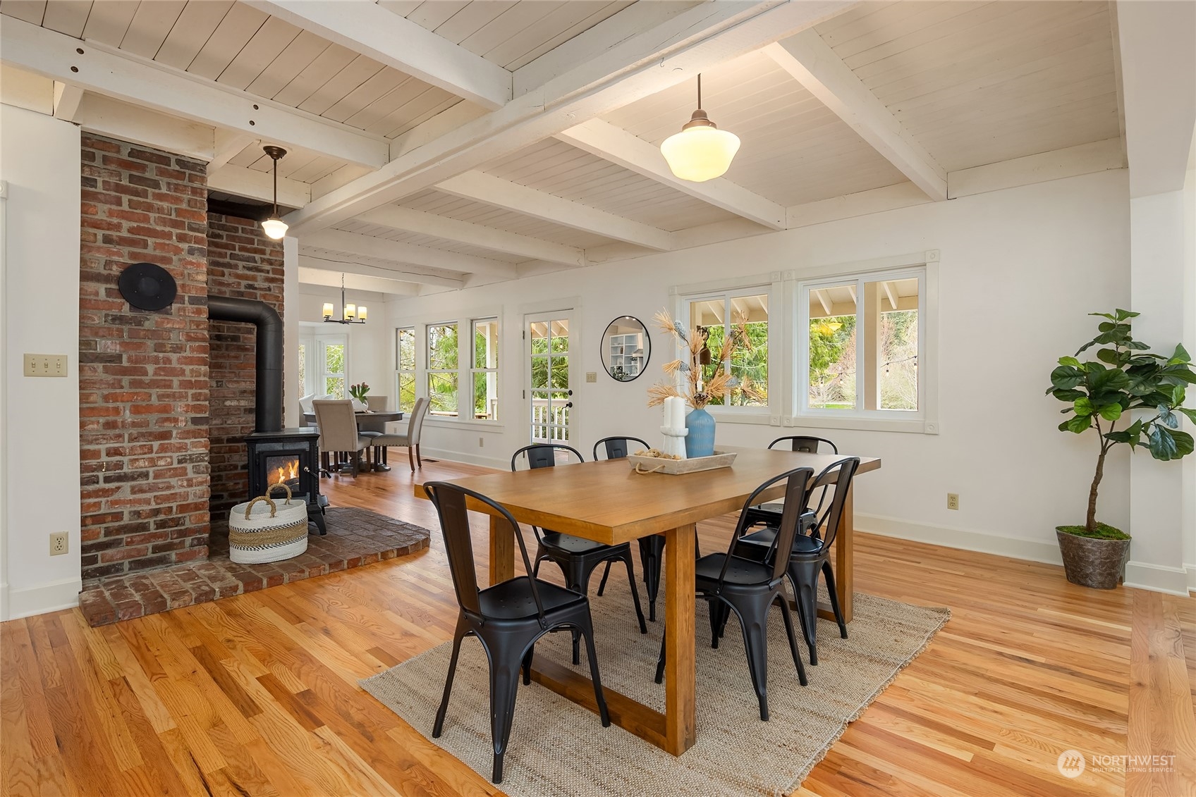 9121 NE Briar Rose Lane