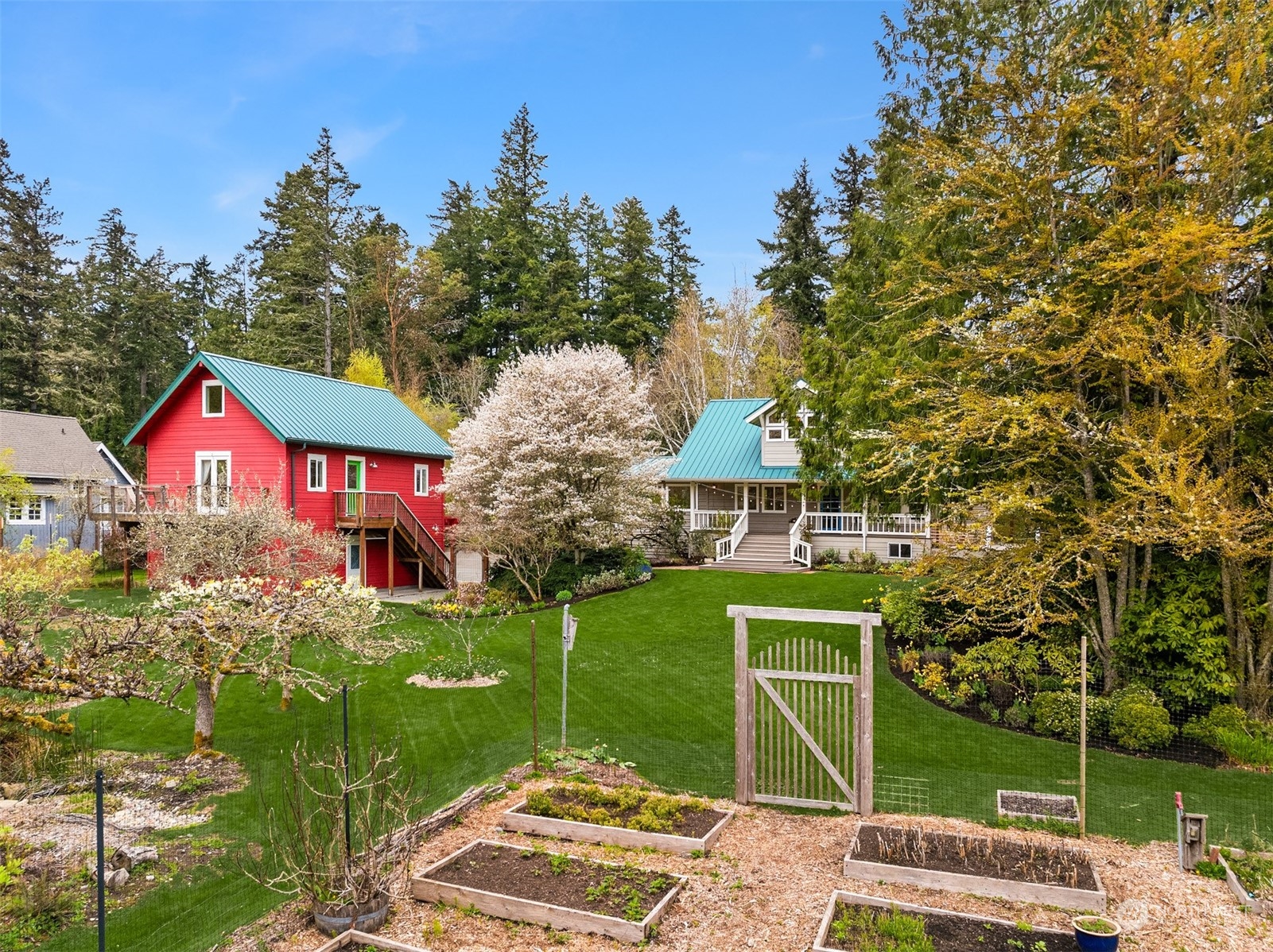 9121 NE Briar Rose Lane