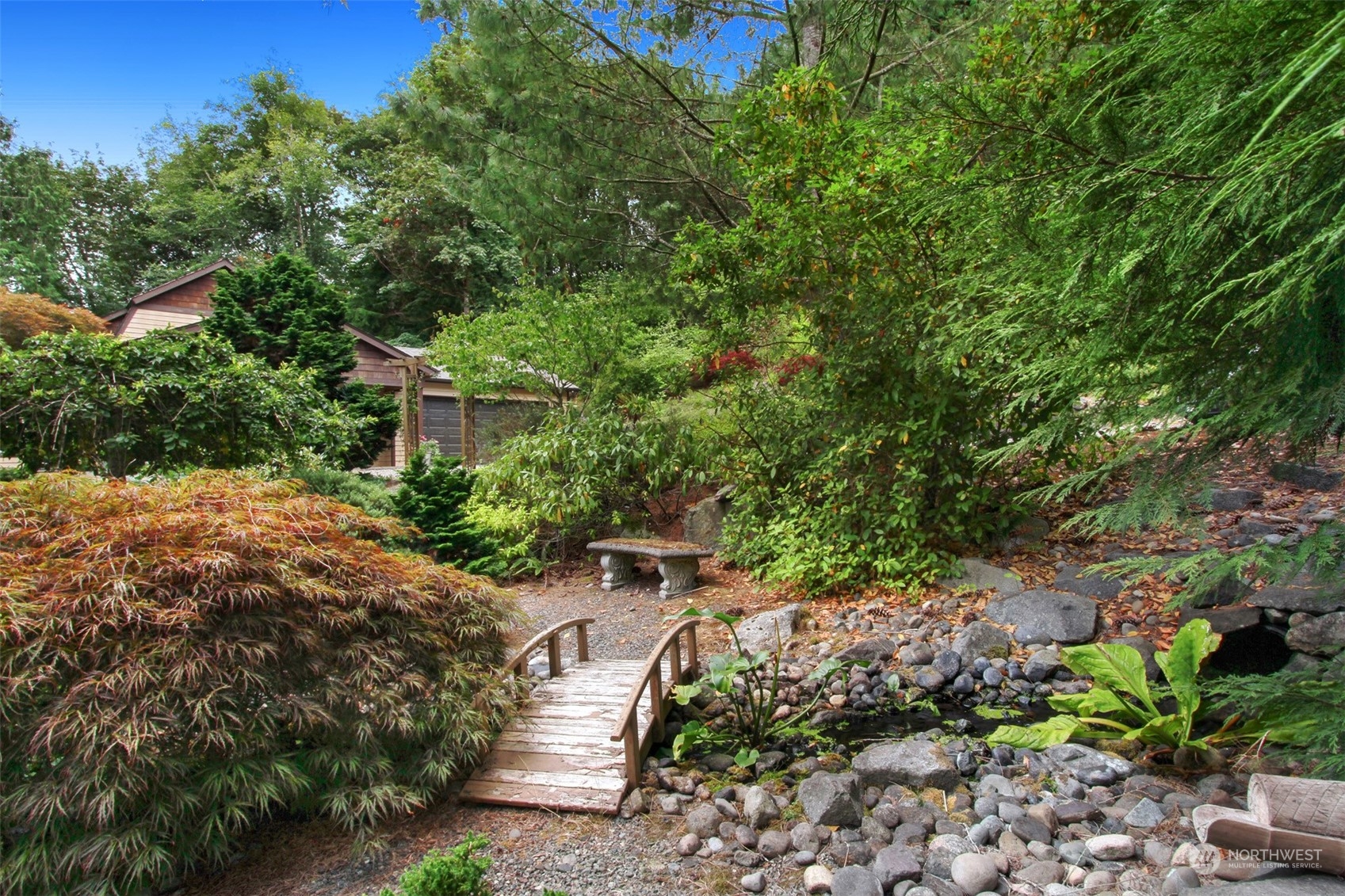 1335 NE Keyport Hills Drive