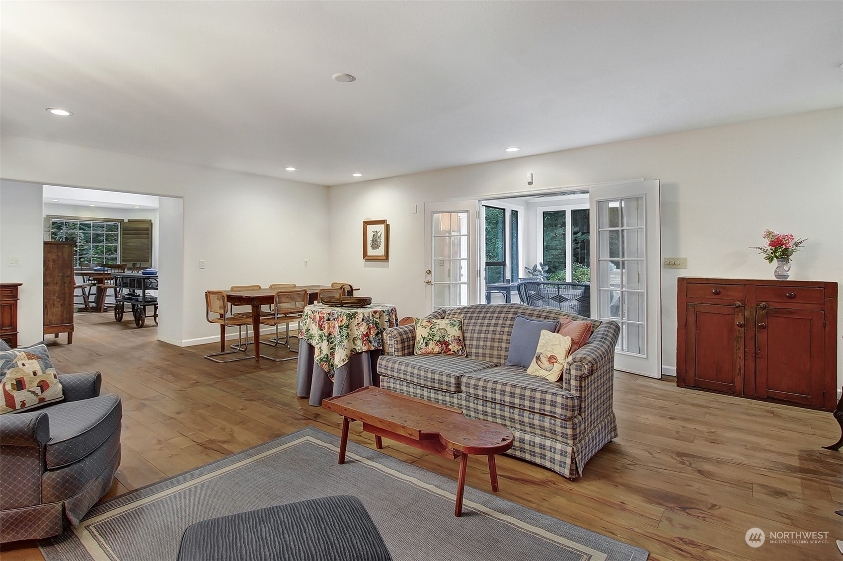 1335 NE Keyport Hills Drive