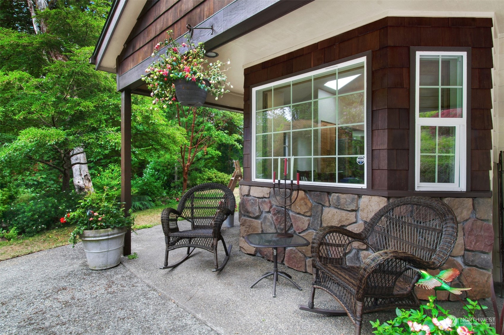 1335 NE Keyport Hills Drive